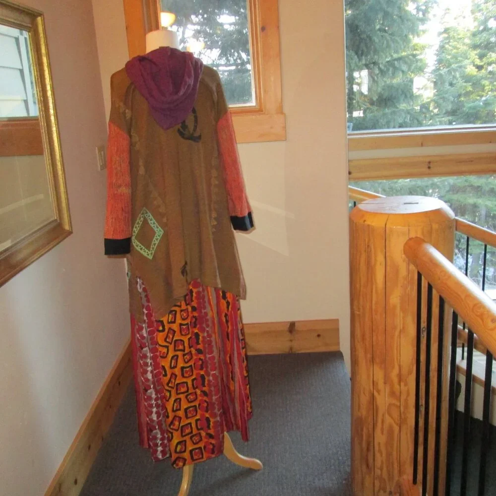 JGU Mad Lab Brown, Orange, Purple Hoodie Tunic Top and Orange Kaktus Plus Skirt - Picture 3 of 12